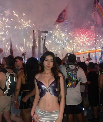 Christina Shi / christinaashi / stinasmemories Nude Leaks Photo 14