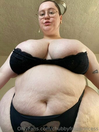 chubbyfrogprincess Nude Leaks Photo 12