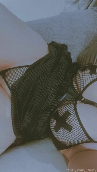 Chuny Nude Leaks Photo 14