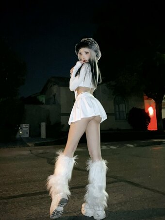 chuui.e / Diana Hyunh Nude Leaks Photo 8