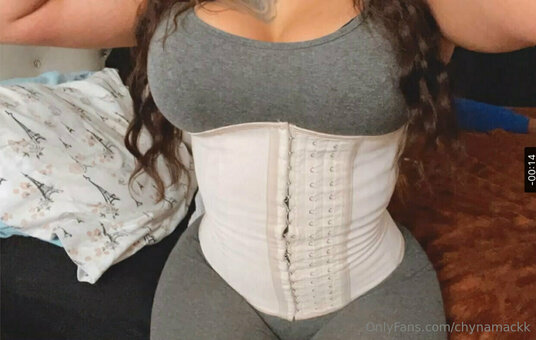 chynamackk Nude Leaks Photo 24