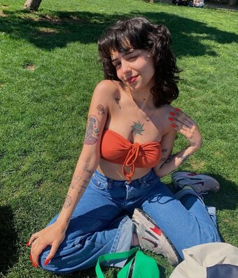 Cicigüner / ciciguner Nude Leaks Photo 2