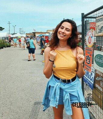 Cimorelli Nude Leaks Photo 11