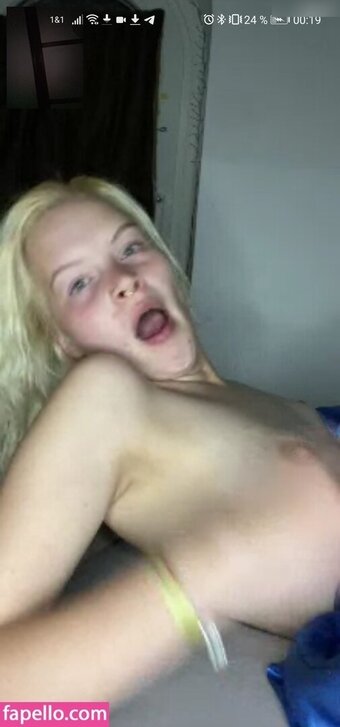 Cindy Ehrhardt Nude Leaks Photo 17