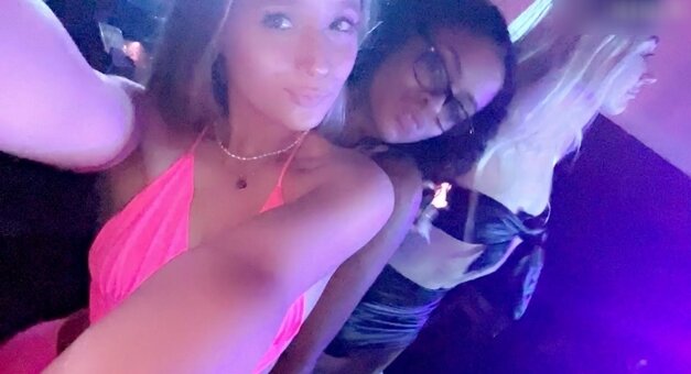 Claira Lizzy Nude Leaks Photo 23