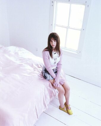 Clairo Nude Leaks Photo 12