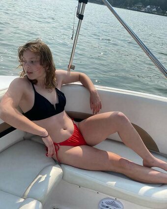 Clara Mitchell / claraehmitchell Nude Leaks Photo 4