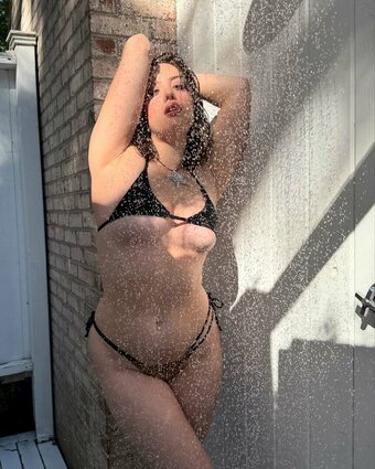 Clara Perlmutter / tinyjewishgirl Nude Leaks Photo 2