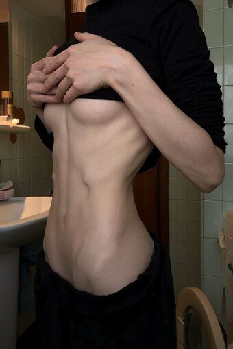 claraneko / CamiNeko_ / ferraracamilla Nude Leaks OnlyFans Photo 16