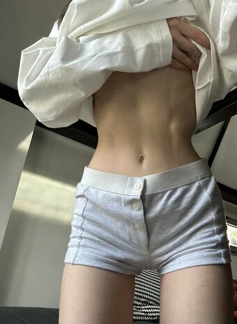 claraneko / CamiNeko_ / ferraracamilla Nude Leaks OnlyFans Photo 24