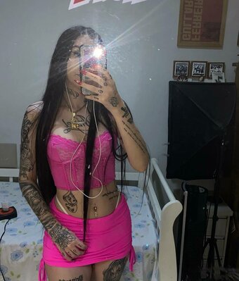 Clarapixys / clara00ellis Nude Leaks OnlyFans Photo 22