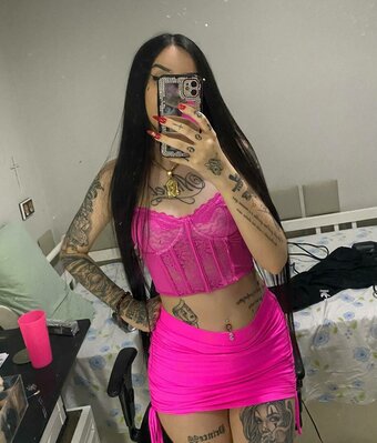 Clarapixys / clara00ellis Nude Leaks OnlyFans Photo 25