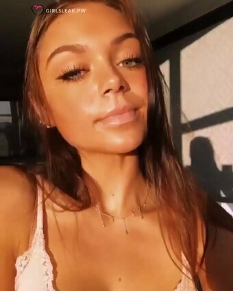 Clare Temerowski / claretemerowski Nude Leaks Photo 10