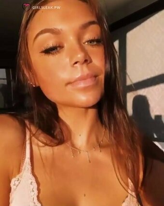 Clare Temerowski / claretemerowski Nude Leaks Photo 17