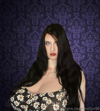 Classy Gothic Witch / CalystaStarr / calystabelle / https: / mollyv96 / mollyvvip Nude Leaks OnlyFans Photo 14