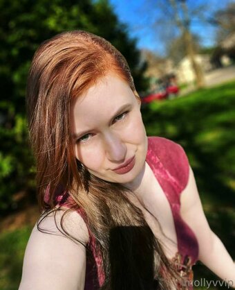 Classy Gothic Witch / CalystaStarr / calystabelle / https: / mollyv96 / mollyvvip Nude Leaks OnlyFans Photo 18