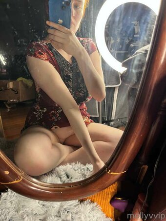 Classy Gothic Witch / CalystaStarr / calystabelle / https: / mollyv96 / mollyvvip Nude Leaks OnlyFans Photo 26