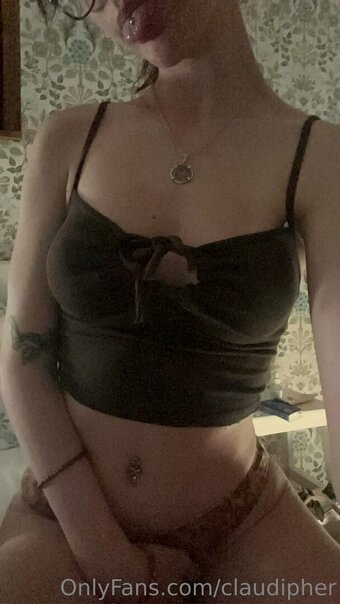 claudipher Nude Leaks Photo 12