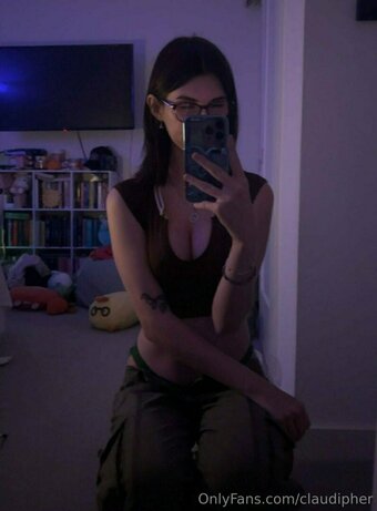 claudipher Nude Leaks Photo 22