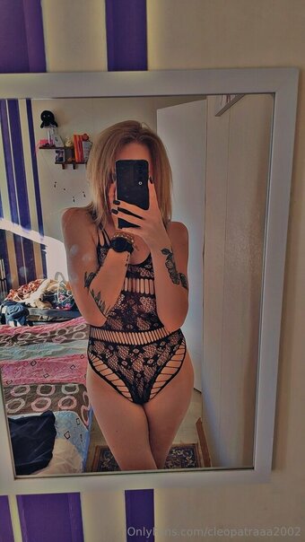 cleopatraaa2002 Nude Leaks Photo 8