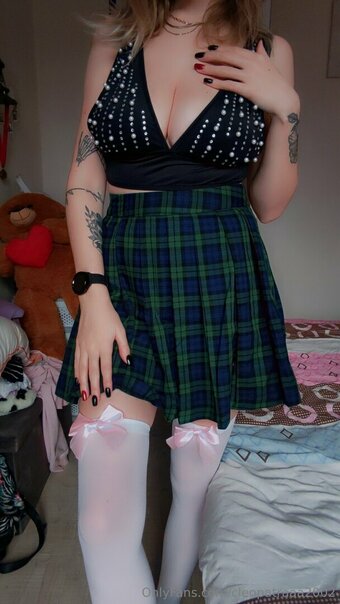 cleopatraaa2002 Nude Leaks Photo 12