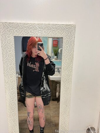 clitoralsuction Nude Leaks Photo 7