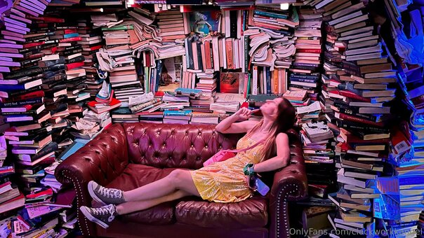 clockychan Nude Leaks Photo 3