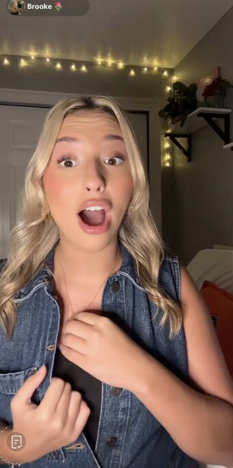 Cloud ASMR / cloudasmr13 Nude Leaks Photo 8