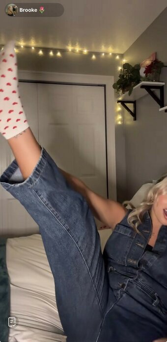 Cloud ASMR / cloudasmr13 Nude Leaks Photo 10