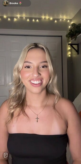 Cloud ASMR / cloudasmr13 Nude Leaks Photo 12