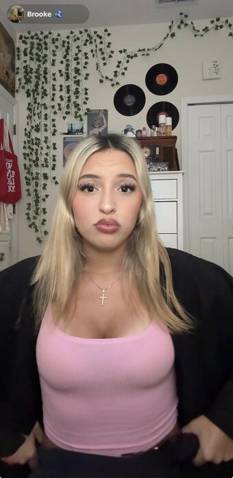 Cloud ASMR / cloudasmr13 Nude Leaks Photo 22