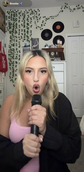 Cloud ASMR / cloudasmr13 Nude Leaks Photo 25