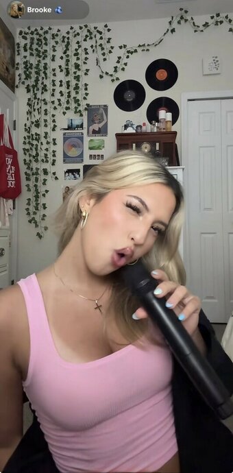 Cloud ASMR / cloudasmr13 Nude Leaks Photo 26