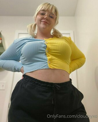 cloudsyxo Nude Leaks Photo 10