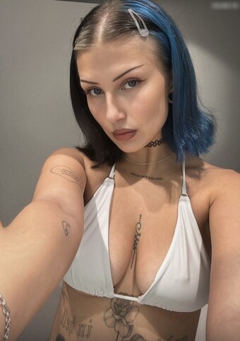 Cloudy DJ Nude Leaks Photo 1