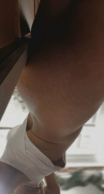 cloudyvi_ Nude Leaks Photo 1