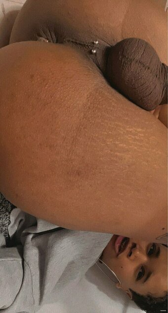 cloudyvi_ Nude Leaks Photo 24