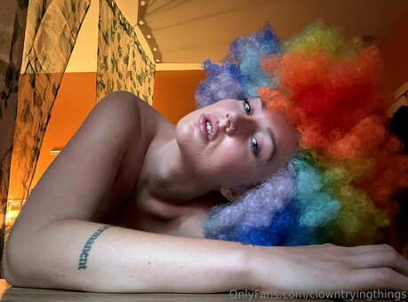 clowntryingthings Nude Leaks Photo 2