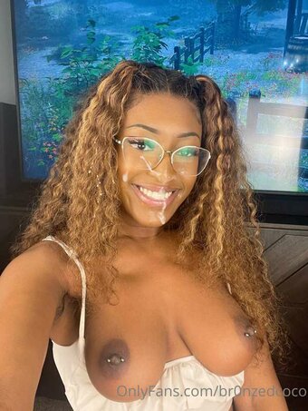 Coco Bee / bbycocobee / br0nzedcoco Nude Leaks OnlyFans Photo 6