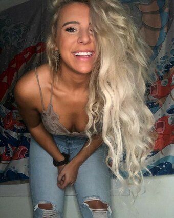 coco051194 /  / cocoashden / squuaaaaad Nude Leaks Photo 1