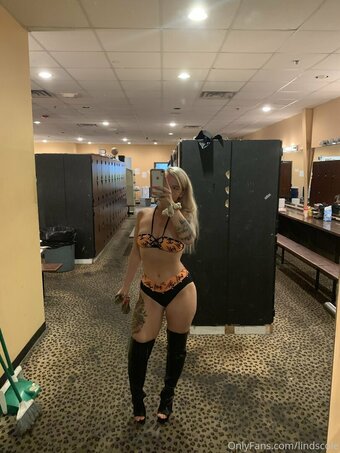 cocoatthecabaret Nude Leaks Photo 10