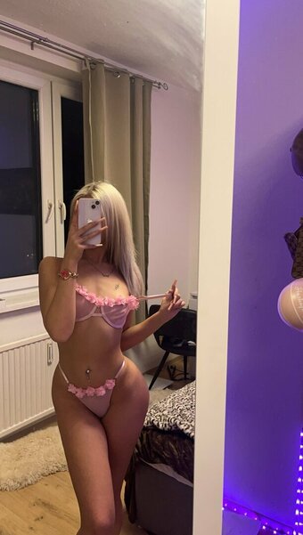 cococastillo / officialcococastillo Nude Leaks OnlyFans Photo 5