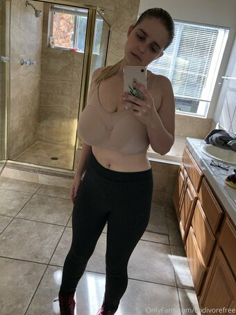codivorefree Nude Leaks Photo 14