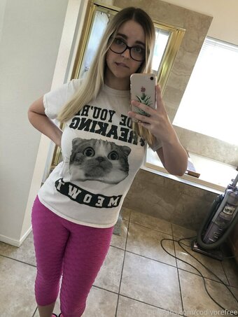 codivorefree Nude Leaks Photo 20