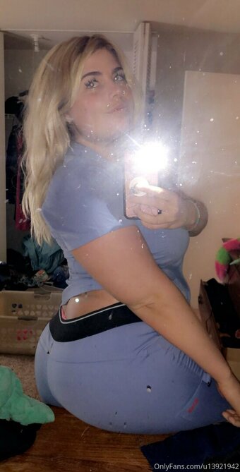 comewatchkitty Nude Leaks Photo 9