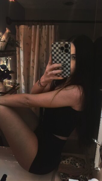 CoraAuroraa / https: Nude Leaks Photo 2