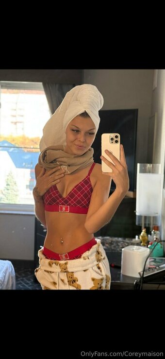 coreymaison Nude Leaks Photo 28