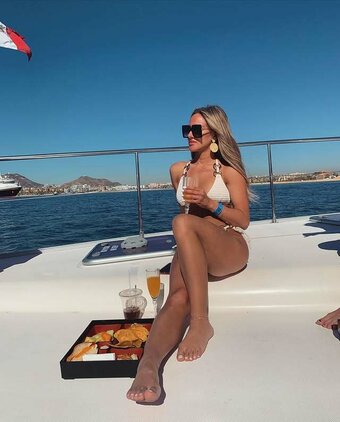 Corinnerg_ Nude Leaks Photo 5