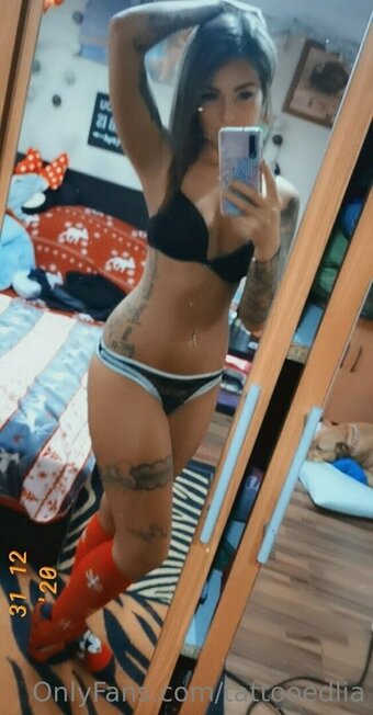 corneliaw Nude Leaks Photo 3