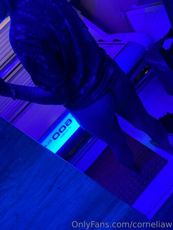 corneliaw Nude Leaks Photo 19